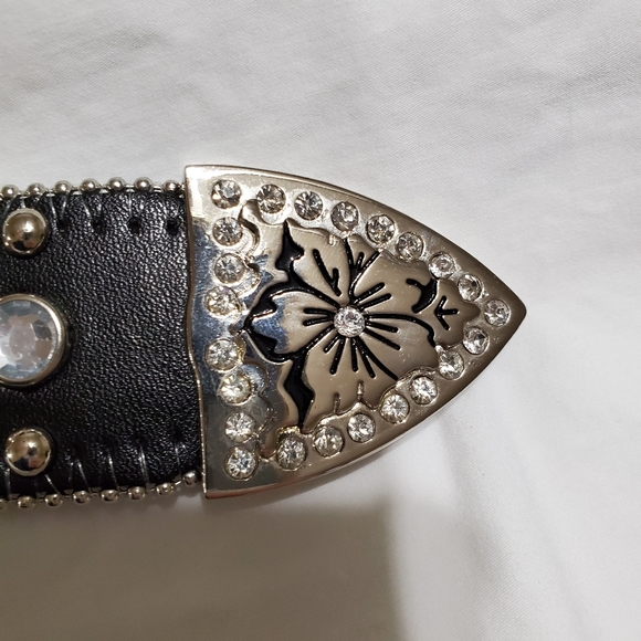 1659 Leather Belt - Picture 2 of 7